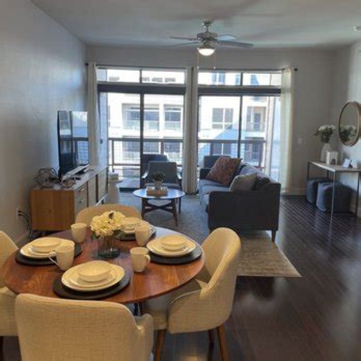 Discover the Ultimate Urban Living Experience at IMT Uptown Post Oak Apartments