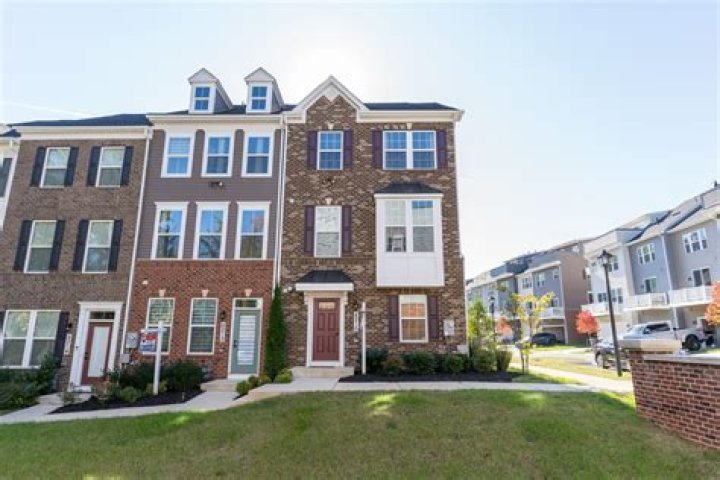 Discover Your Perfect Home Near Morgan Metro