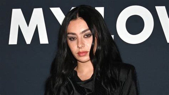 Discovering Charli XCX's Ethnicity: A Cultural Tapestry