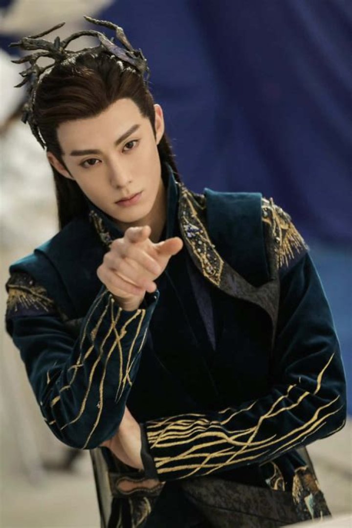 Dylan Wang: The Rising Star of Chinese Entertainment