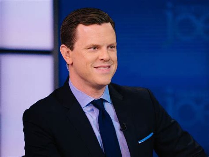 Highest Paid TV Anchors: Exploring the World of Top-Earning Anchors