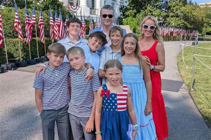 How Many Kids Does Pete Hegseth Have? A Comprehensive Look