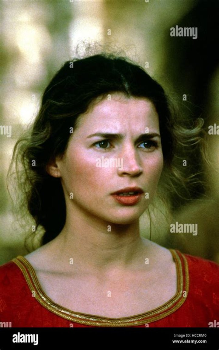 Julia Ormond: A Journey Through the World of Mad Men