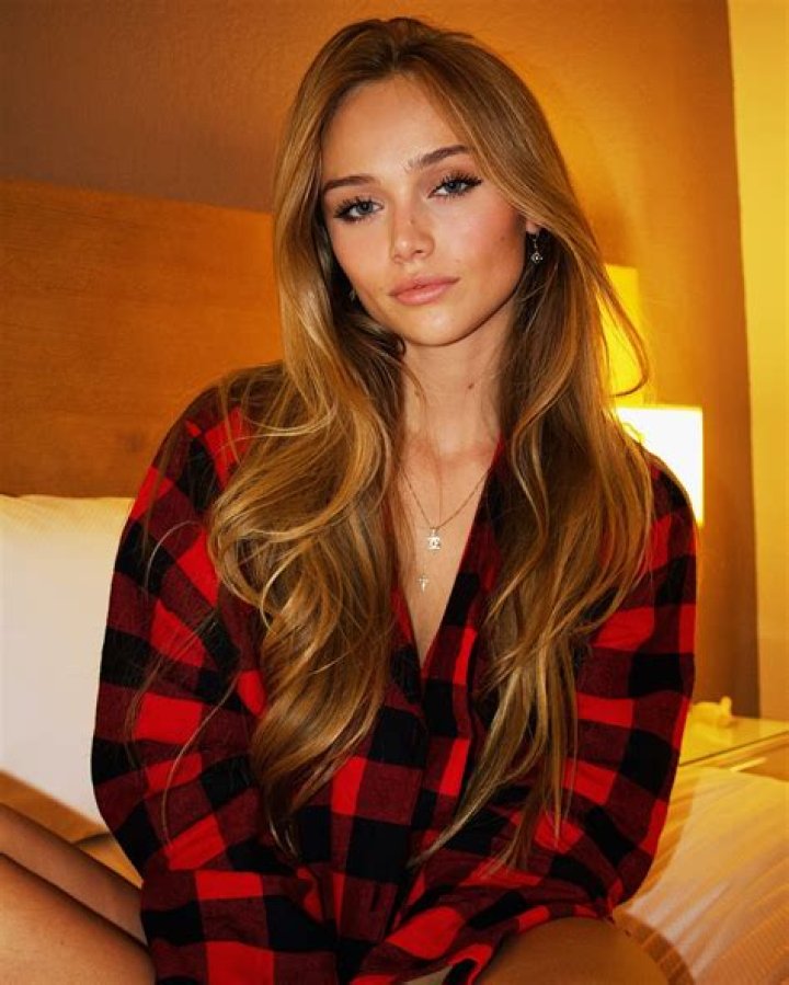 Kyla Dodds: The Rising Star of the Entertainment Industry