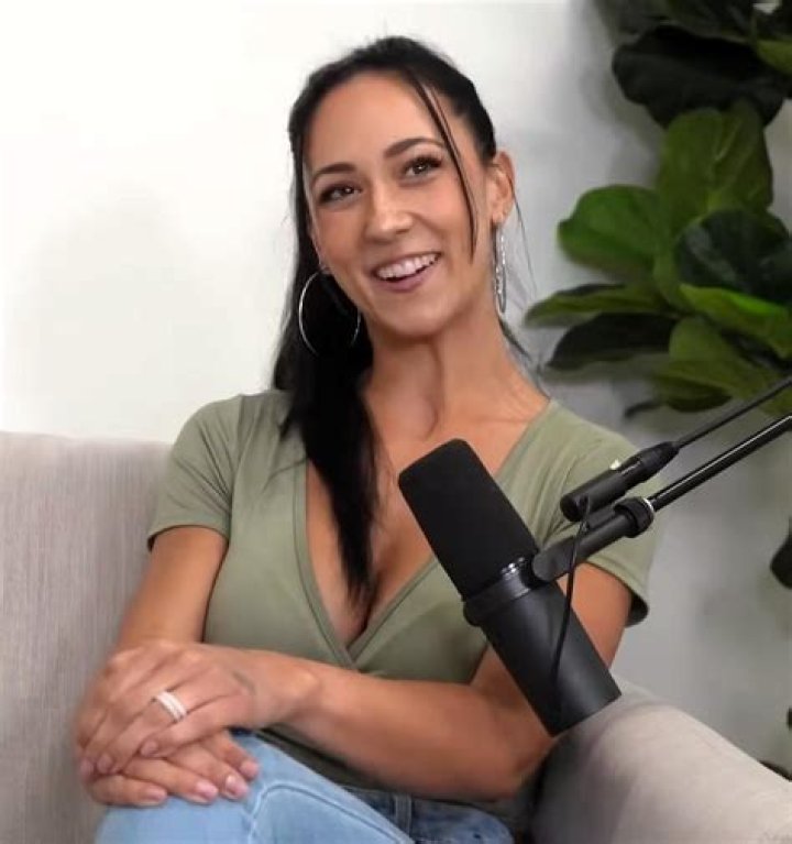 Sparking Connections: How Sarah Illustrates Divorce