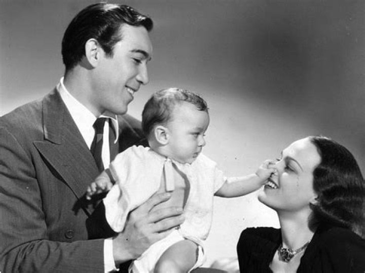 Unraveling the Mystery: Did Anthony Quinn Marry His Daughter?