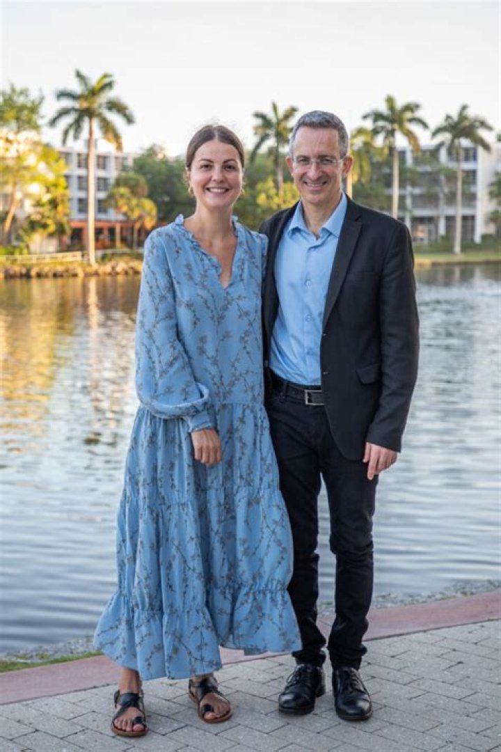 Unveiling Riley Green's Romantic Life: Who is His Girlfriend?