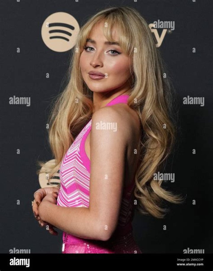 Unveiling the Charm: The Intriguing Eye Color of Sabrina Carpenter