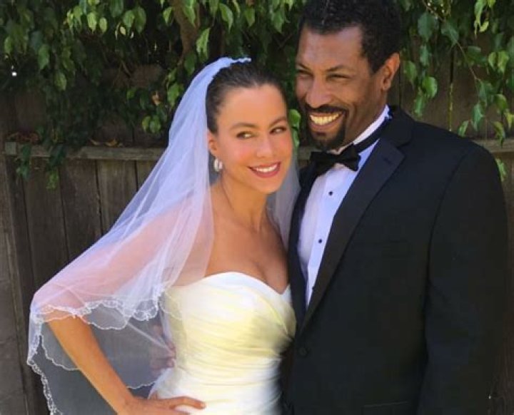 Unveiling the Life of Deon Cole's Wife: A Journey of Love and Partnership