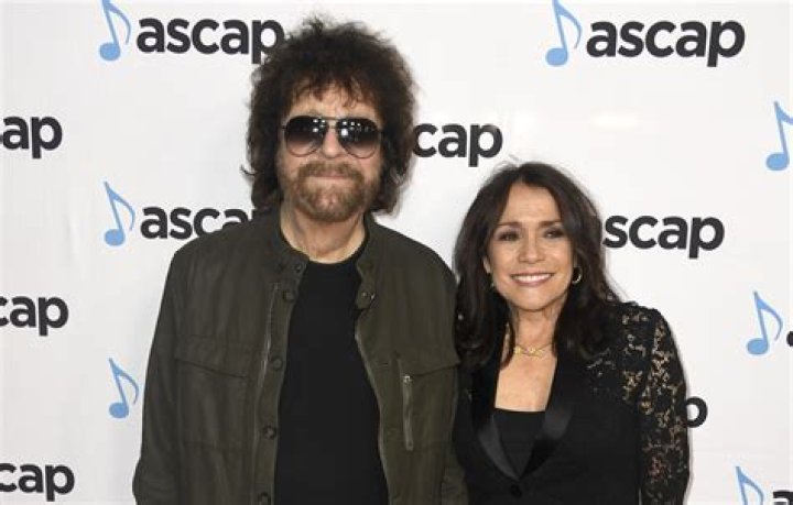 Unveiling the Life of Jeff Lynne's Wife: A Journey of Love and Music