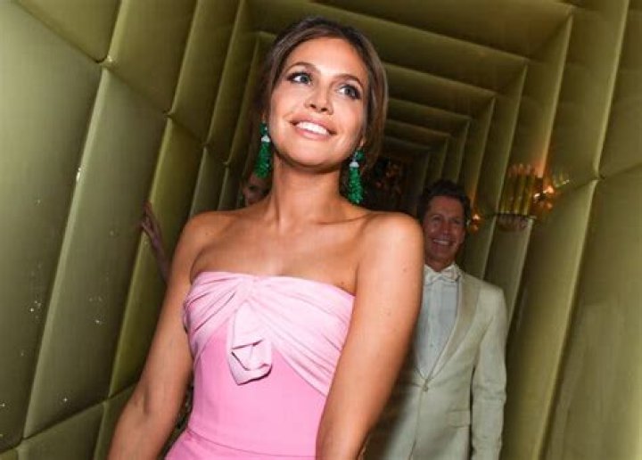 Unveiling the Multi-Faceted Life of Dasha Zhukova