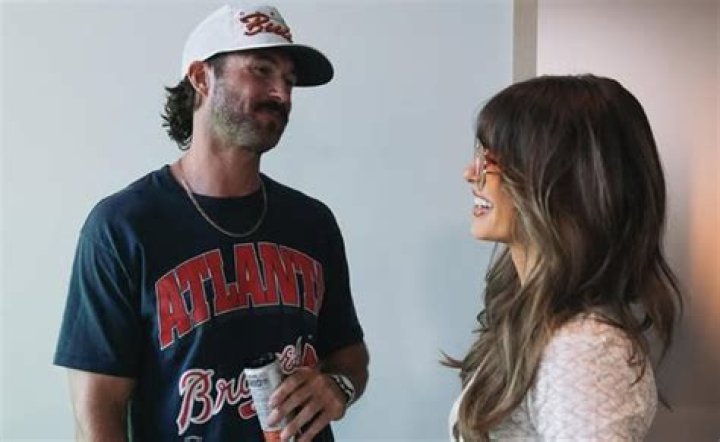 Unveiling the Mystery: Who is Ella Langley's Boyfriend?