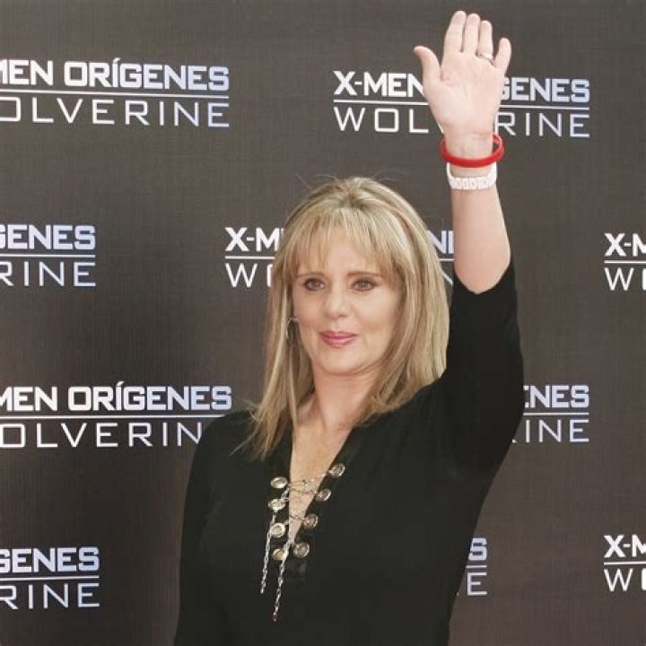 Unveiling the Remarkable Journey of Erika Buenfil: A Celebrated Icon of Latin American Entertainment